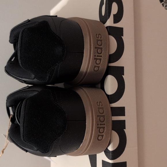 Adidas Courtblock Black Tennis Sneakers NWT in Mens 7 - Picture 6 of 11